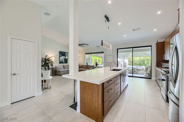 Interior, Kitchen, Living room, Pendant Lights, Recessed Lighting