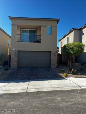 Attached, Exterior, Facade, Modern