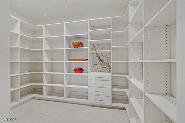 Interior, Walk-in Closets