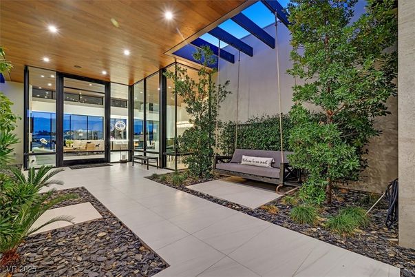 Exterior, Recessed Lighting