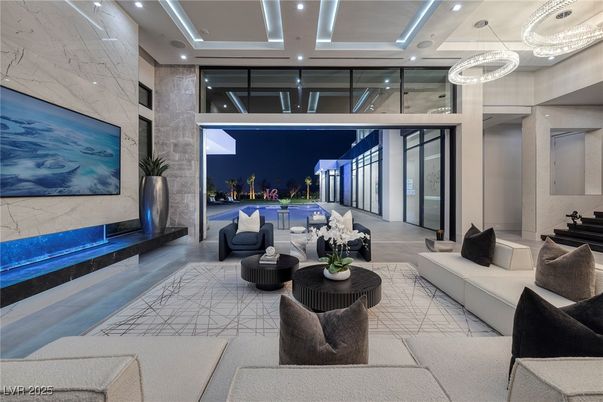 Fireplace, Interior, Living room, Marble Walls, Pendant Lights, Recessed Lighting