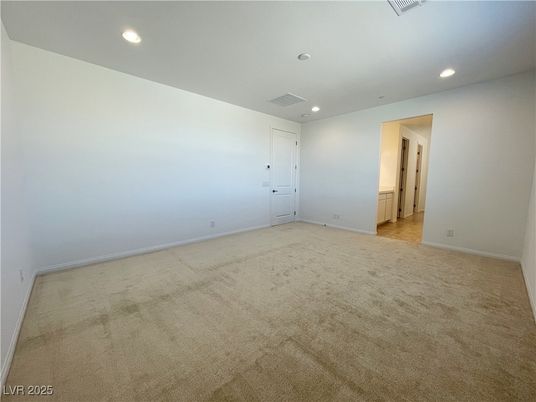 Empty room, Interior, Recessed Lighting