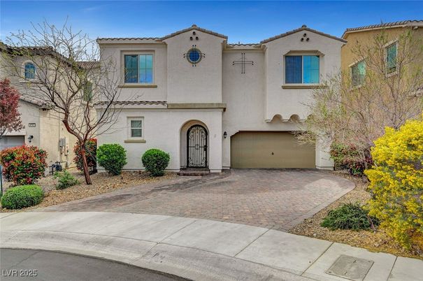 Attached, Exterior, Facade, Spanish Mediterranean