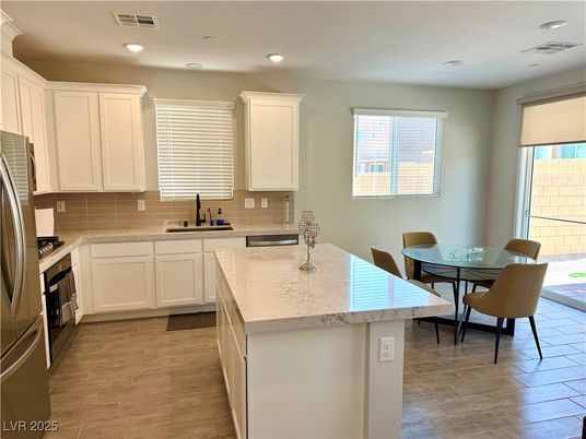 Dining room, Interior, Kitchen, Recessed Lighting, Wood Texture Flooring