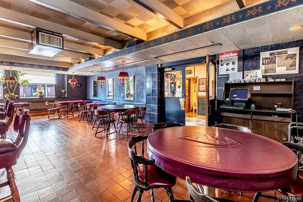 Dining room, Interior, Kitchen, Pendant Lights, Wooden Beams