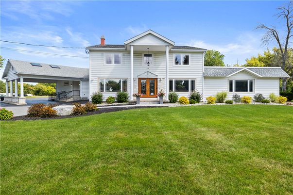 Backyard, Exterior, Facade, Farmhouse