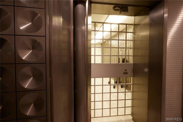 Interior, Stainless Steel Appliances