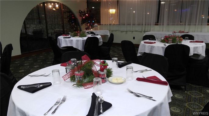 Dining room, Interior