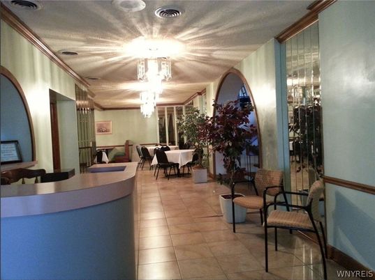Chandelier, Dining room, Interior