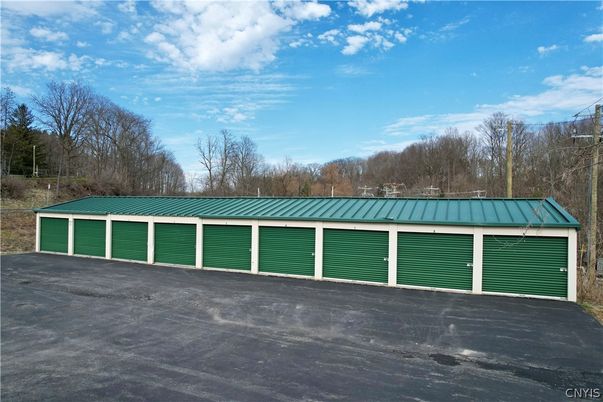 Detached Garage, Exterior
