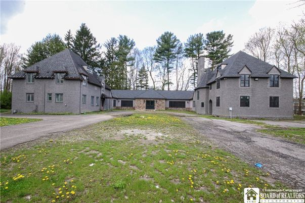 Backyard, Exterior, Facade, Brick Facade, French Provincial