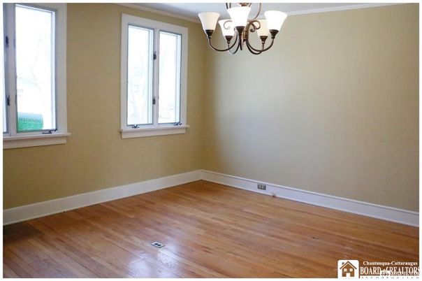 Chandelier, Empty room, Interior, Wood Texture Flooring