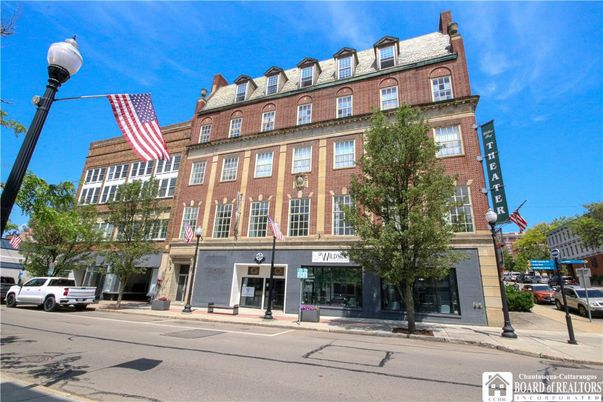 Exterior, Facade, Brick Facade, Rowhouse