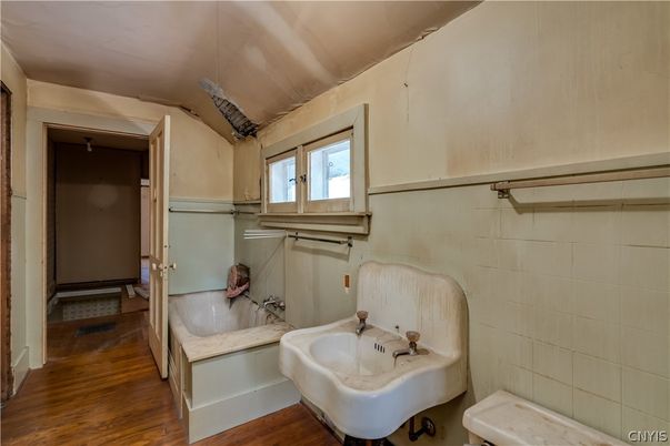 Bathroom, Interior, Wood Texture Flooring
