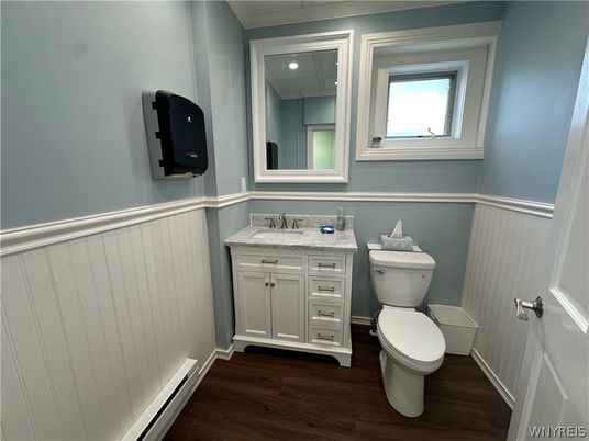 Bathroom, Interior, Recessed Lighting, Wood Texture Flooring