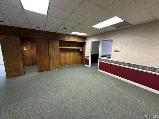 Empty room, Interior, Recessed Lighting, Wooden Walls