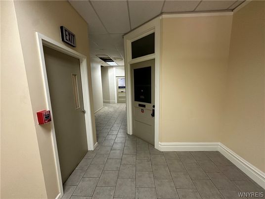 Elevator, Interior