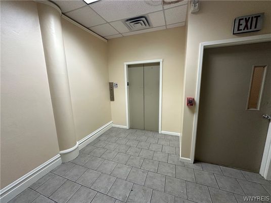 Elevator, Interior