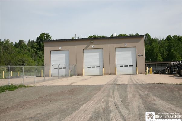Detached Garage, Exterior
