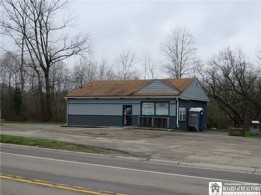 Attached, Detached Garage, Exterior, Facade, Ranch