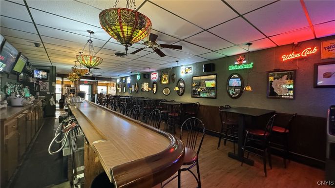 Interior, Pendant Lights, Wood Texture Flooring