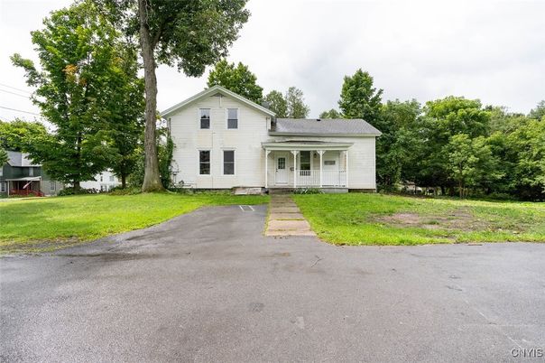 Backyard, Exterior, Facade, Farmhouse