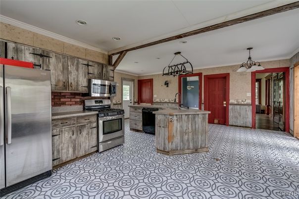 Chandelier, Interior, Kitchen, Recessed Lighting, Stainless Steel Appliances