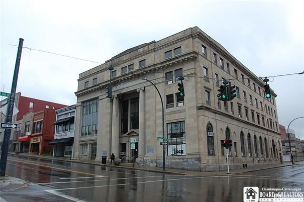 Exterior, Facade, Chicago School