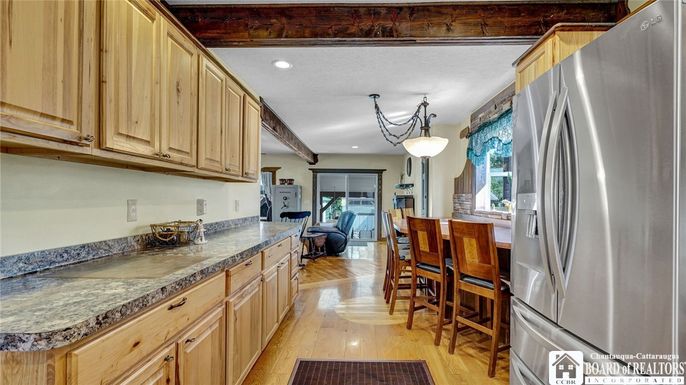 Dining room, Interior, Kitchen, Pendant Lights, Recessed Lighting, Wood Texture Flooring