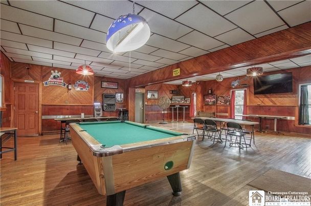 Billiard Table, Game Room, Interior, Wood Texture Flooring, Wooden Walls
