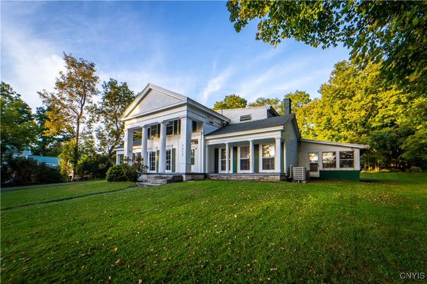 Backyard, Exterior, Facade, Farmhouse