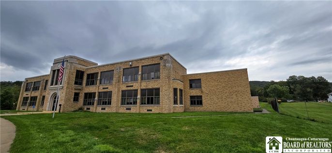 Backyard, Exterior, Facade, Brick Facade, Condo Building