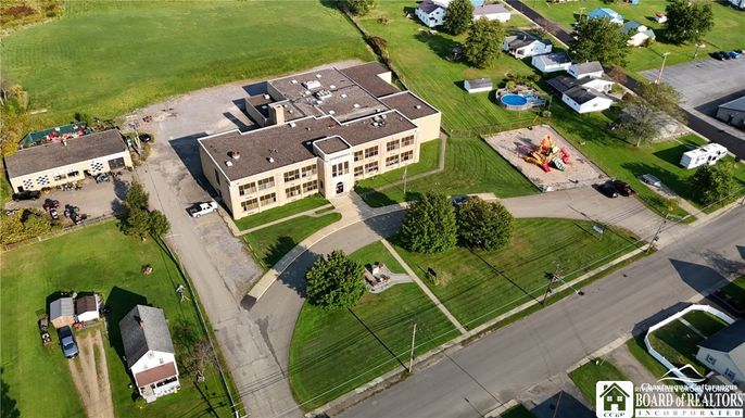 Exterior, Drone
