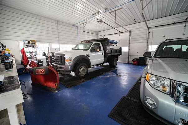 Garage, Interior