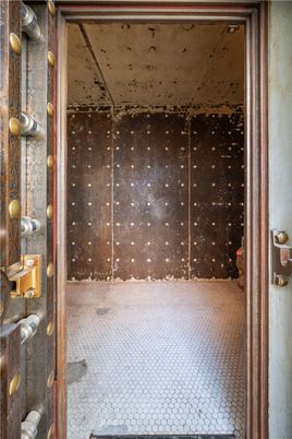 Interior, Wine Storage