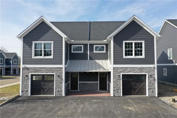Attached, Exterior, Facade, Rowhouse