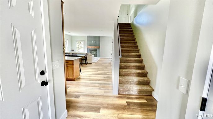 Interior, Recessed Lighting, Wood Texture Flooring