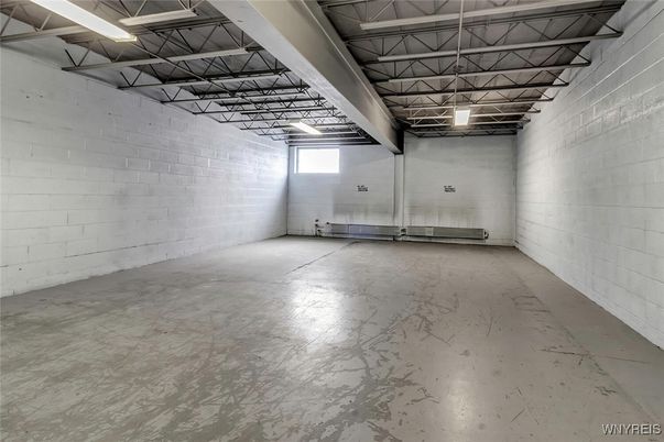 Garage, Interior, Stone Walls
