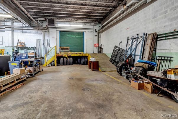 Garage, Interior, Stone Walls