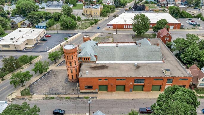 Exterior, Drone