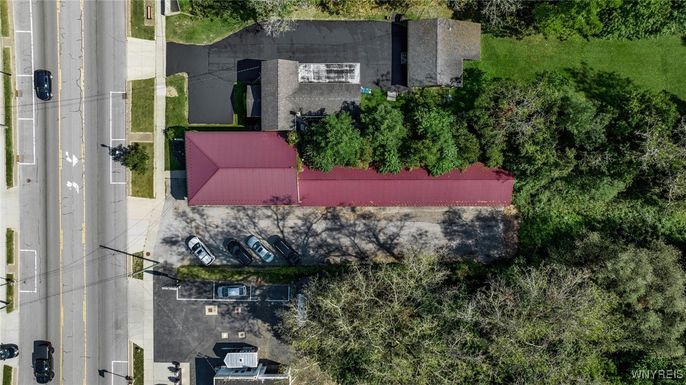 Exterior, Drone
