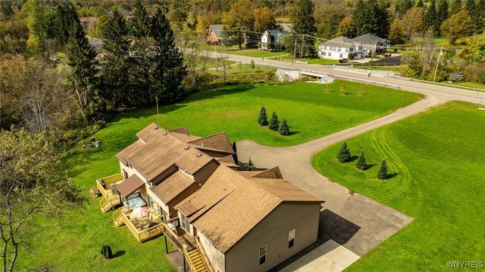 Exterior, Drone