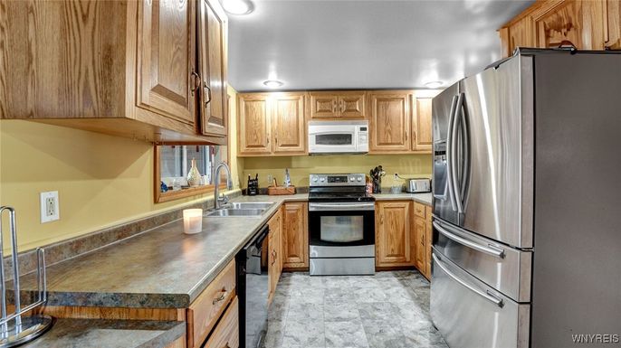 Interior, Kitchen, Recessed Lighting, Stainless Steel Appliances