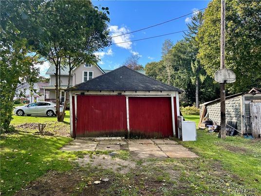 Backyard, Detached Garage, Exterior