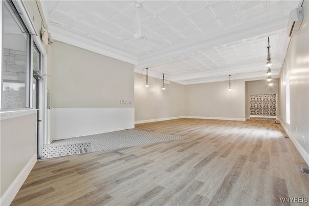 Empty room, Interior, Pendant Lights, Wood Texture Flooring