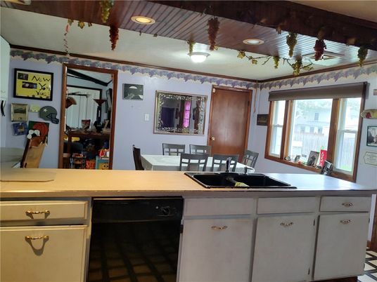 Dining room, Interior, Kitchen, Recessed Lighting