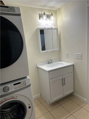 Bathroom, Interior, Utility Closets, Washer