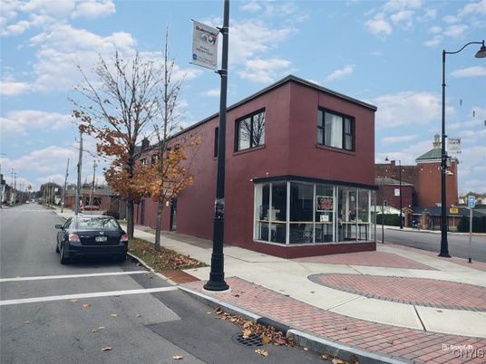 Exterior, Facade, None