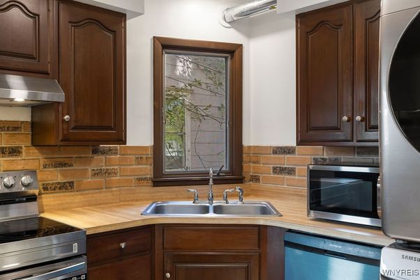 Interior, Kitchen, Stainless Steel Appliances