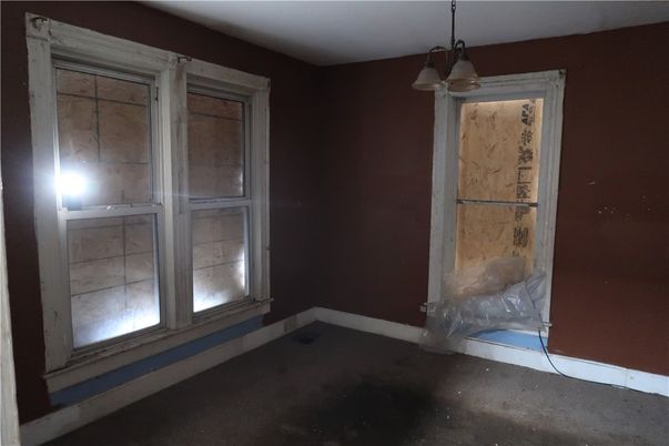 Empty room, Interior, Pendant Lights